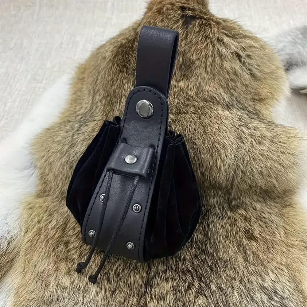 Bourse Médiévale Cloutée Noir