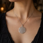 Collier Grande Fleur de Vie Perlée - Vignette | Médiéfan