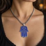 Collier Main de Fatima Émail Bleu Lettre Hébraïque et Étoile - Vignette | Médiéfan