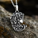 Collier Visage de Méduse - Vignette | Médiéfan