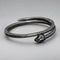 Bracelet Serpent Double Tour à Écailles Ciselées sur fond clair