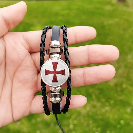 Bracelet templier cuir croix rouge émail blanc