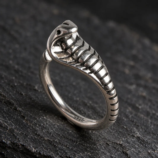 Bague Cobra au Capuchon Déployé Réglable