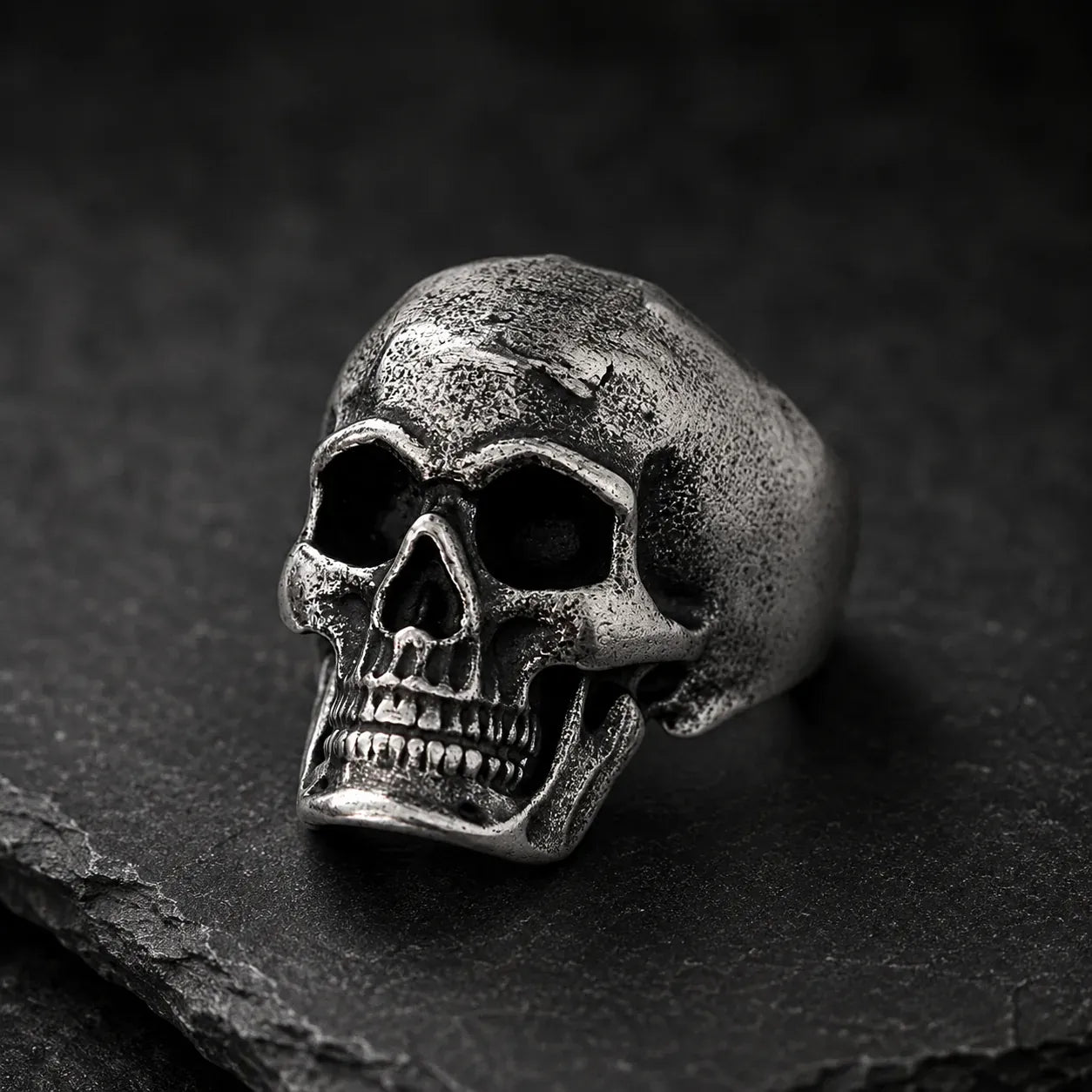 Bague Crâne Brut