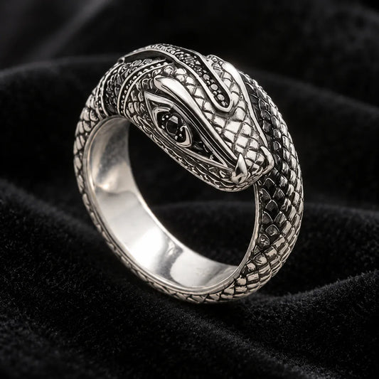 Bague Grand Serpent Gravé Œil Noir Réglable