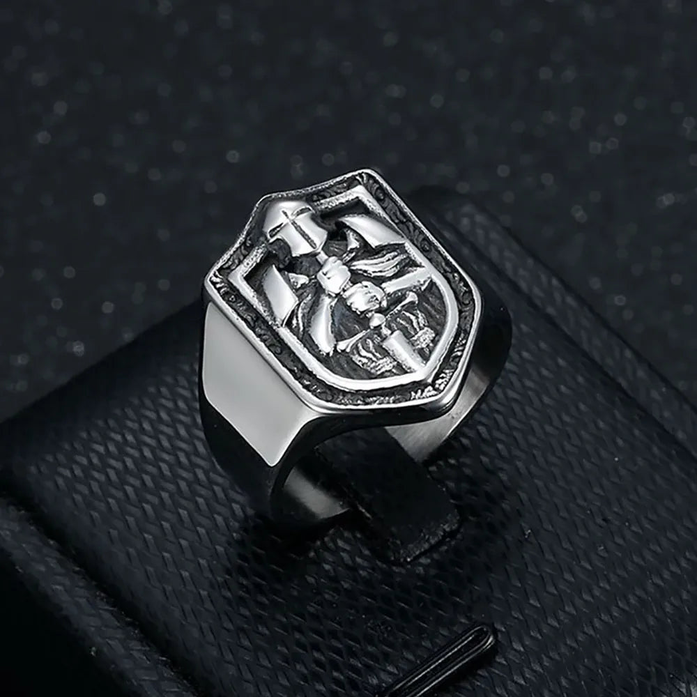 Bague guerrier médiéval épée et bouclier