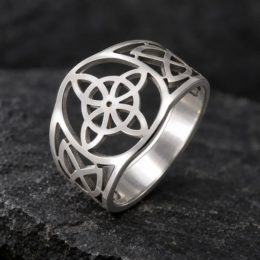 Bague Large Nœud de Sorcière aux Entrelacs Celtiques