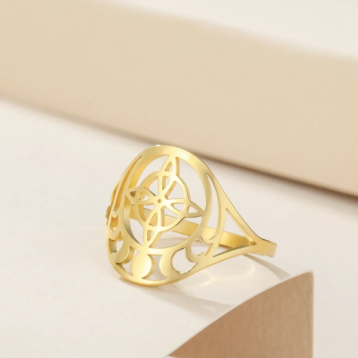 Bague Nœud de Sorcière et Phases de Lune