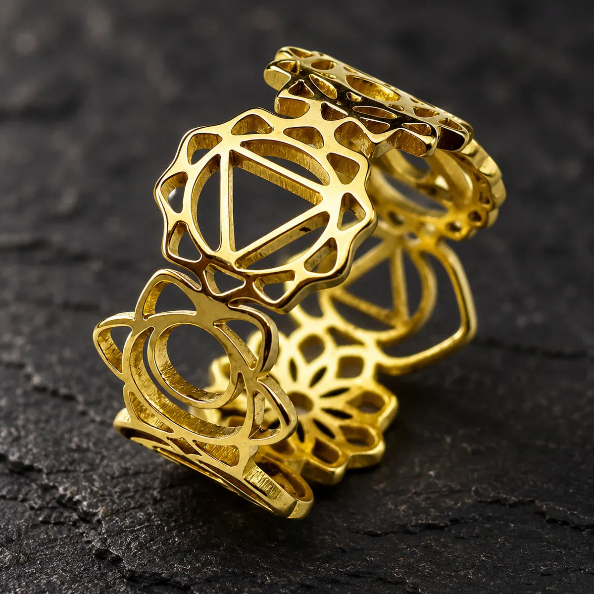 Bague Ouverte Symboles des 7 Chakras Ajourés