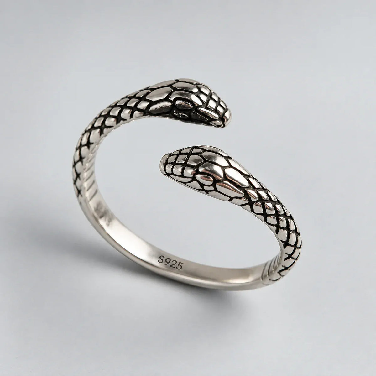 Bague Serpent à Deux Têtes Réglable