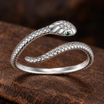 Bague Serpent Délicate Tête Pavée - Vignette | Médiéfan