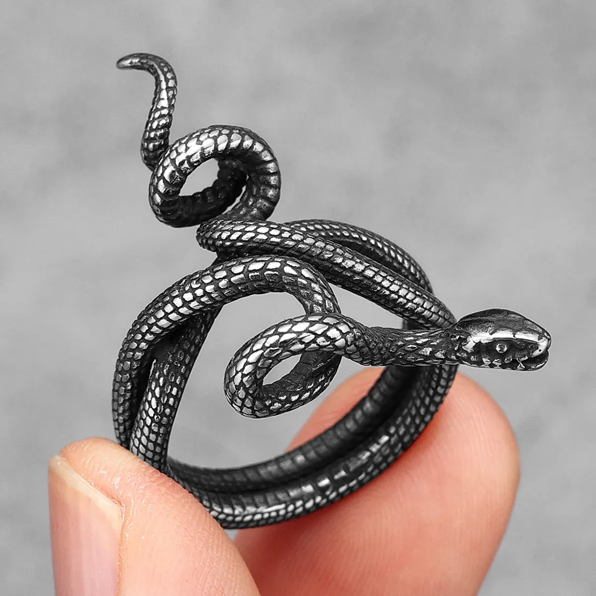 Bague Serpent Enroulé en Triple Tour