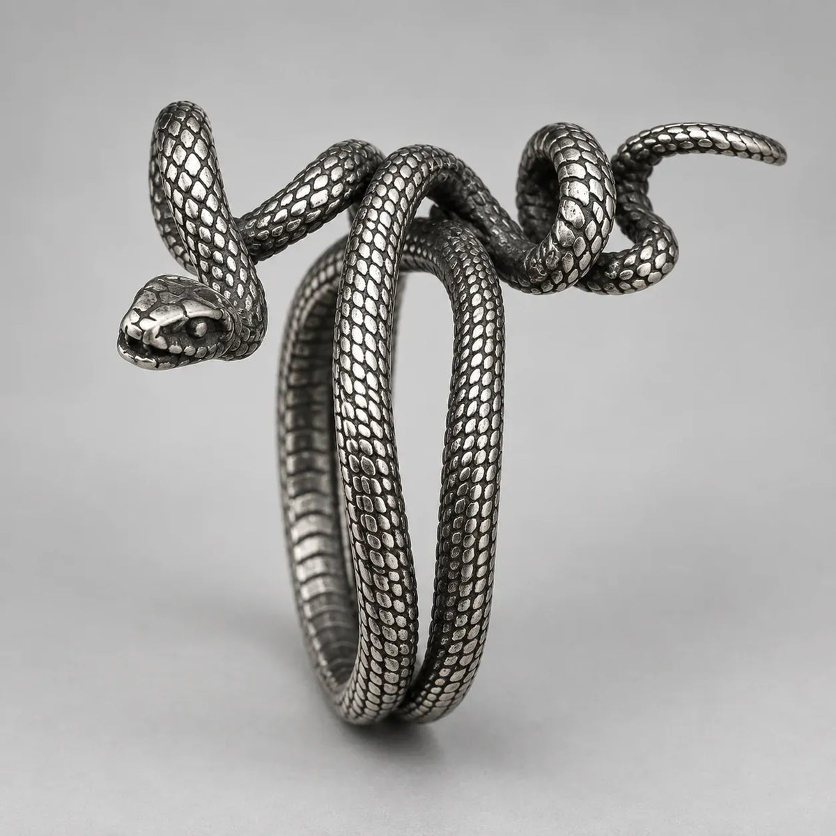 Bague Serpent Enroulé en Triple Tour Argent vieilli / 12