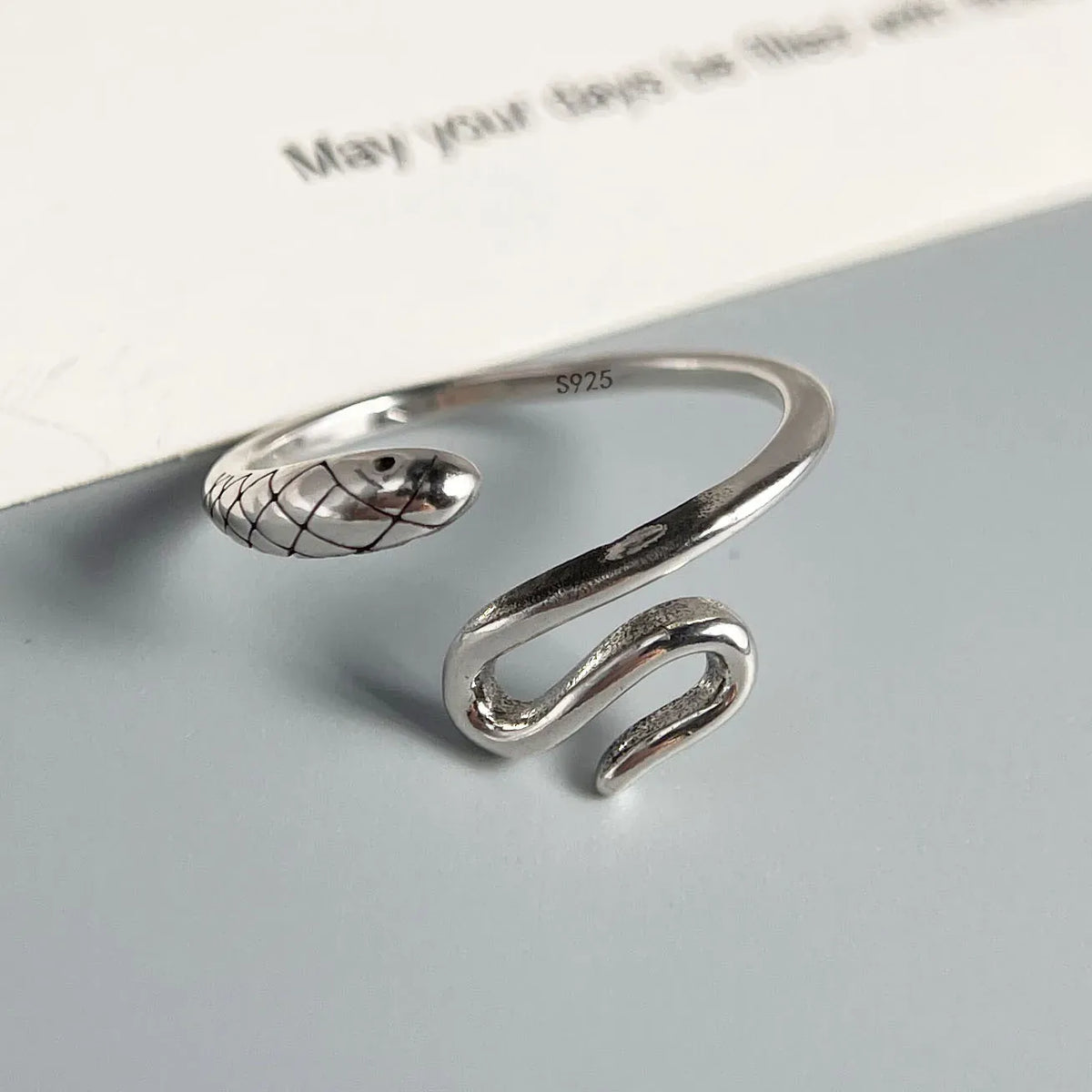 Bague Serpent Minimaliste Ondulé Réglable