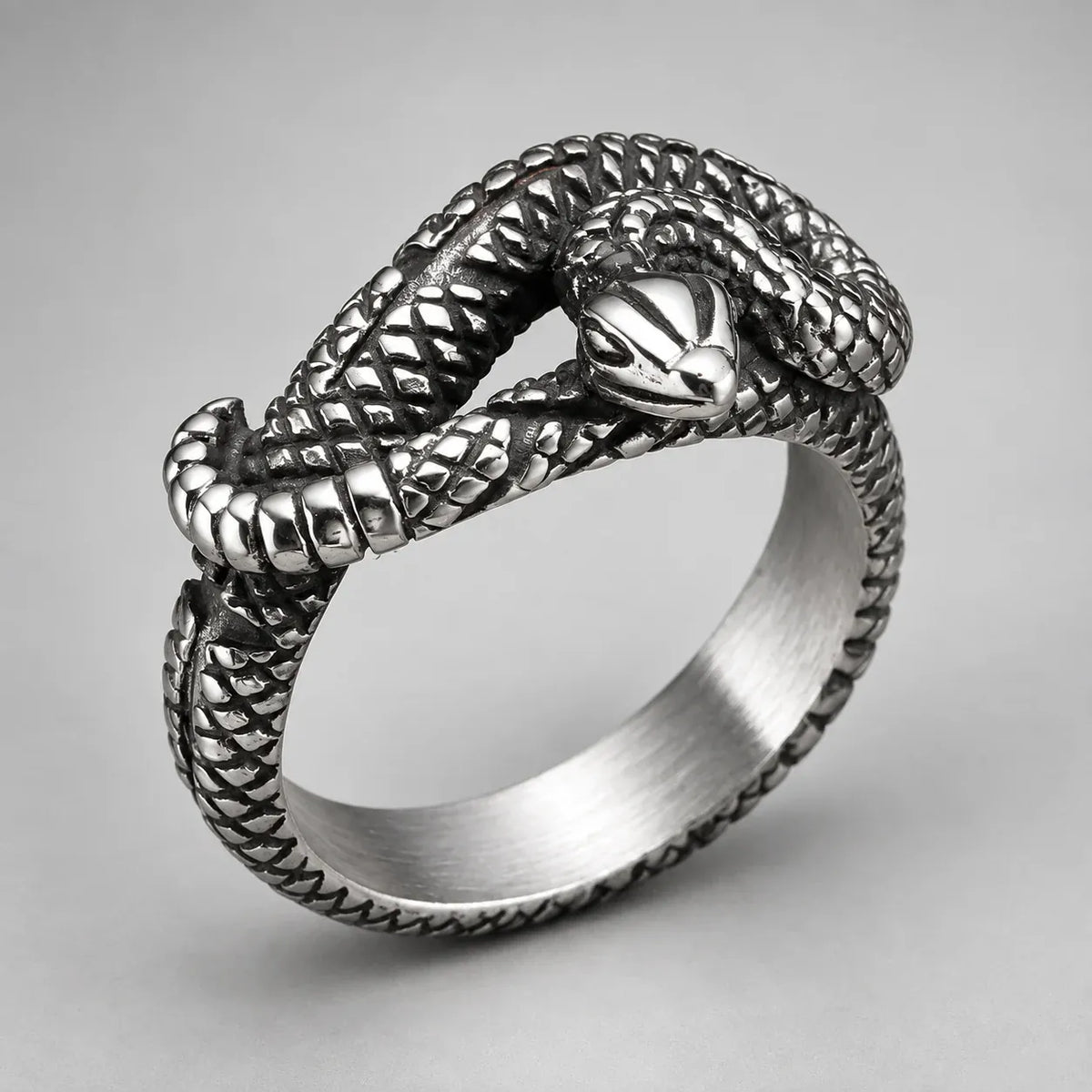 Bague Serpent Noué 7
