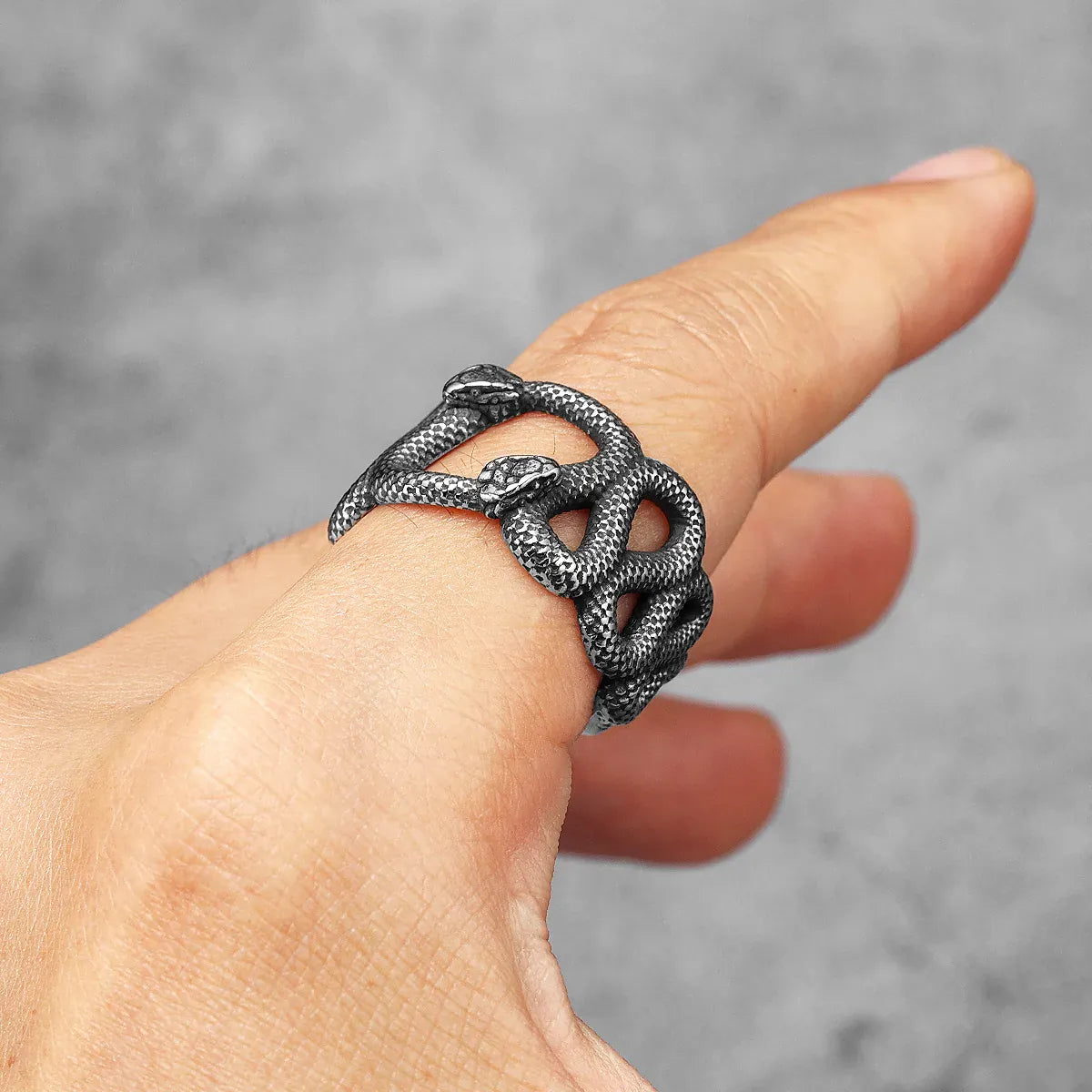 Bague Serpents Jumeaux Ajourée
