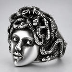 Bague Tête de Méduse Sculptée - Vignette | Médiéfan