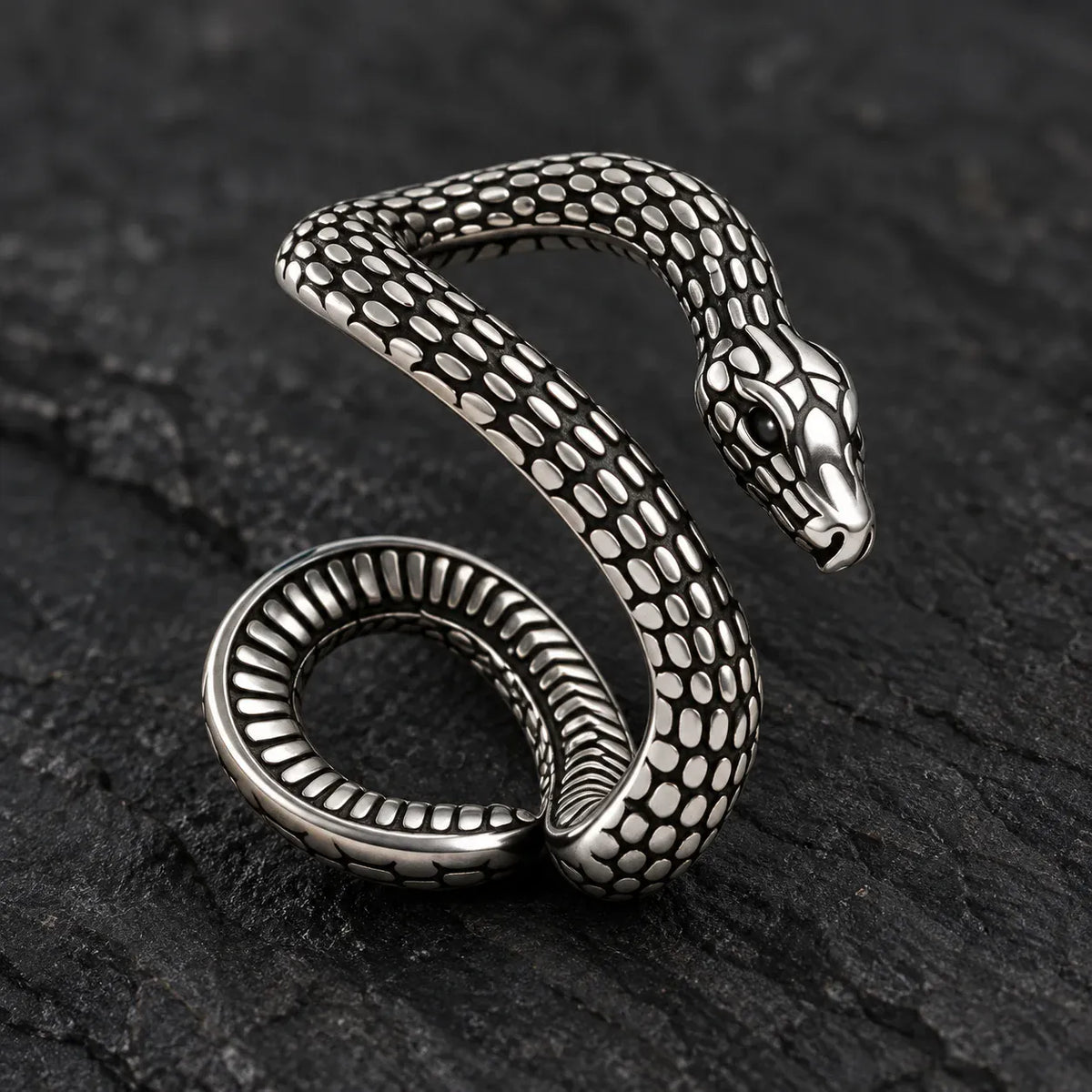 Bijou d'Oreille Petit Serpent Écaillé