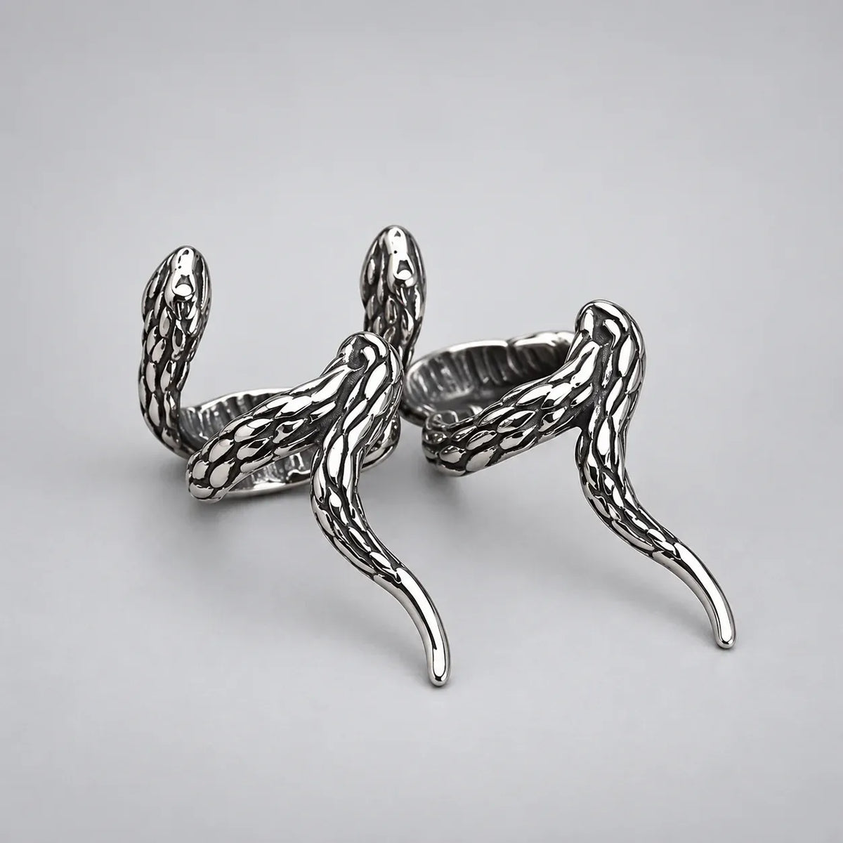 Bijou d'Oreille Serpent en Spirale