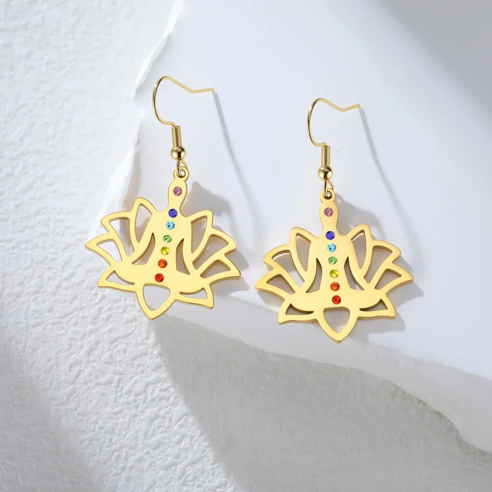 Boucles d'Oreilles Lotus Silhouette en Méditation Argenté