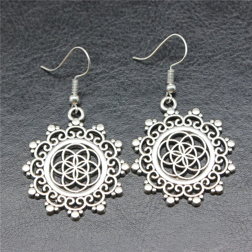 Boucles d'Oreilles Rosace Perlée Graine de Vie Argenté