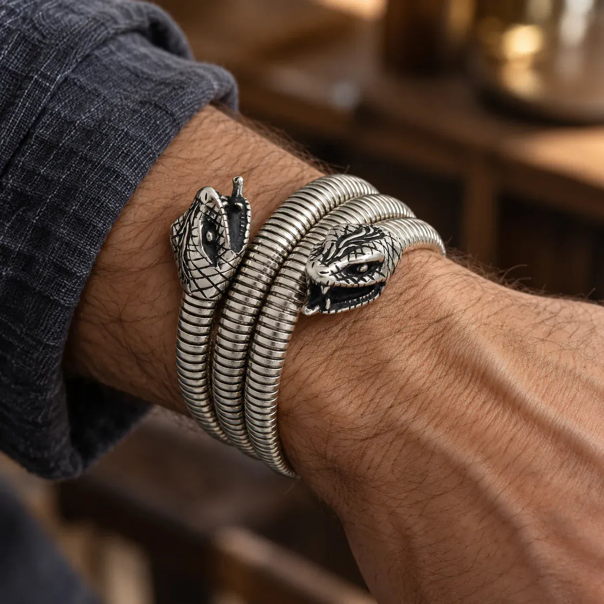 Bracelet Spirale à Deux Têtes de Serpent