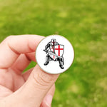 Broche templière chevalier croix rouge émaillée - Vignette | Médiéfan
