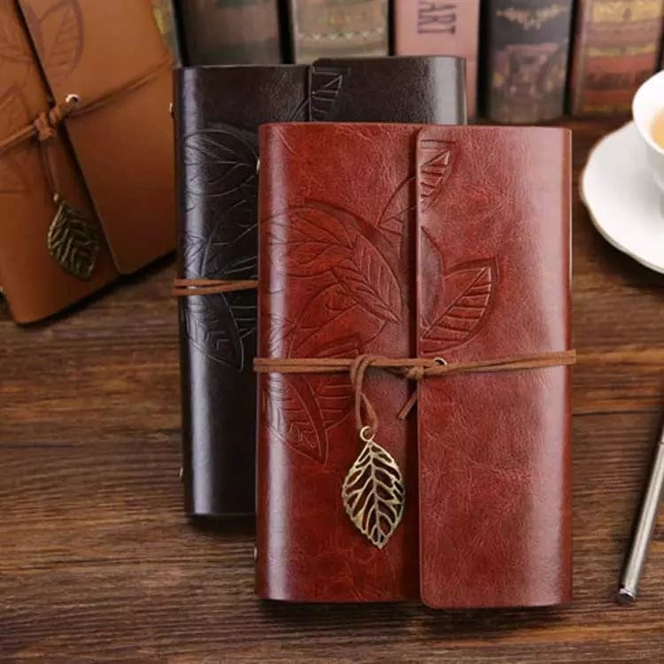 Carnet en cuir - Motif feuille