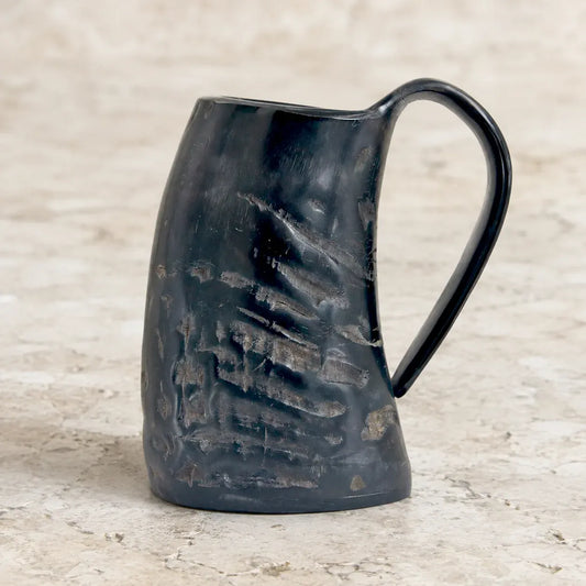 Chope à Boire en Corne de Buffle Noir
