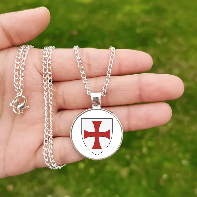 Collier chevaliers templiers Vintage, pendentif croix rouge, Cabochon en verre, longue chaîne, croix Solomons, symbole maçonnique D / Silver