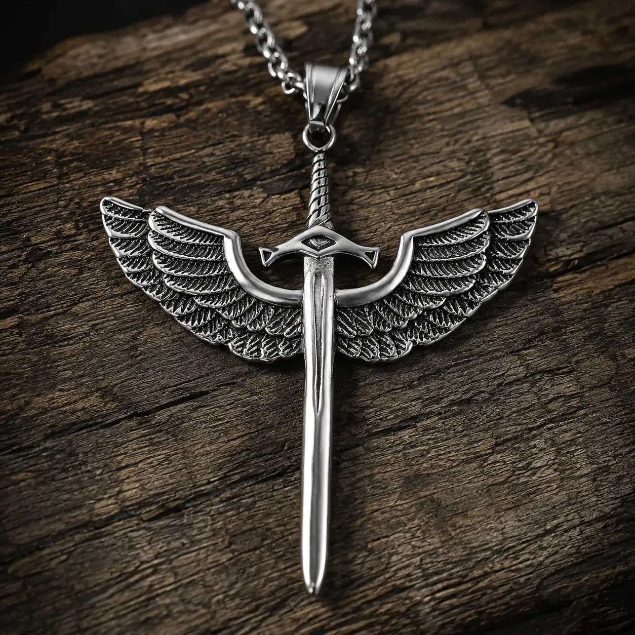 Collier Épée Ailée