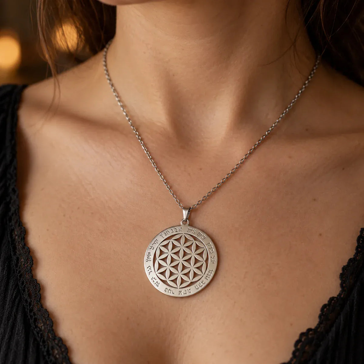 Collier Fleur de Vie à Lettres Hébraïques