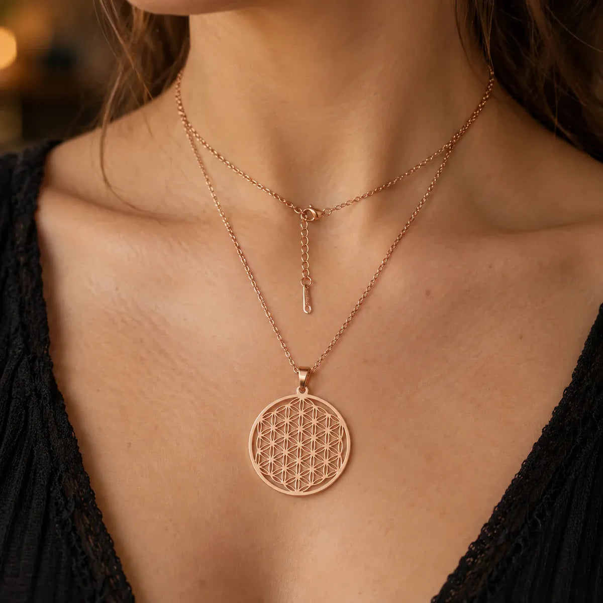 Collier Fleur de Vie Cerclée Ajourée