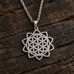 Collier Fleur de Vie Couronne de Pétales - Vignette | Médiéfan