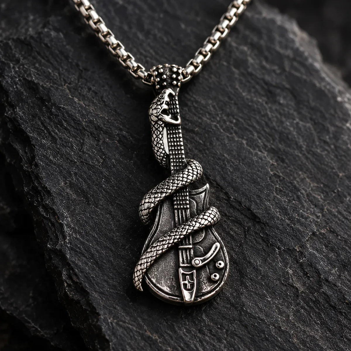Collier Guitare au Serpent