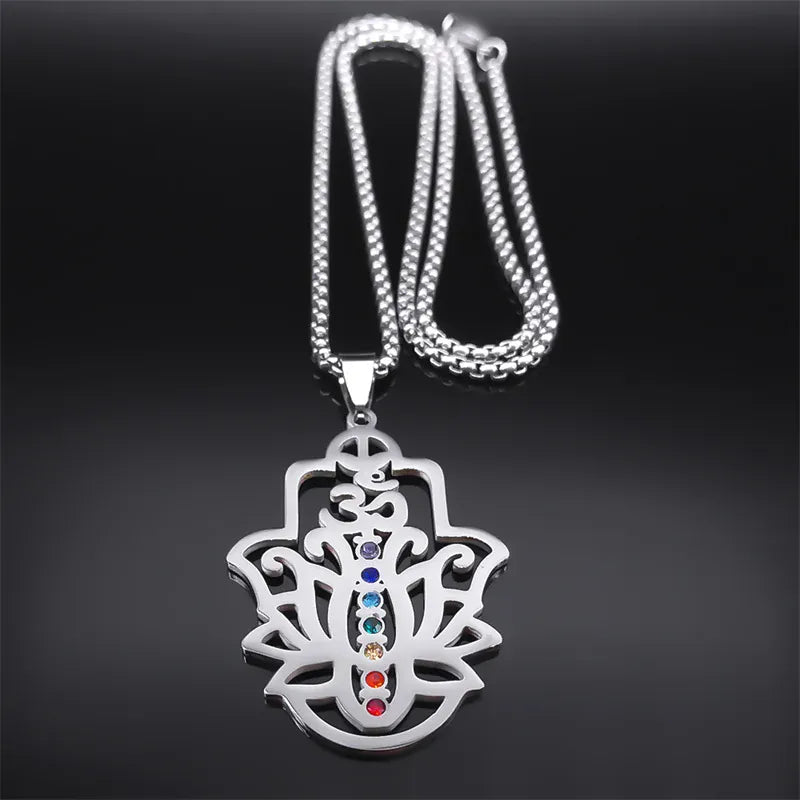 Collier Main de Fatima Om et Lotus 7 Chakras Argenté