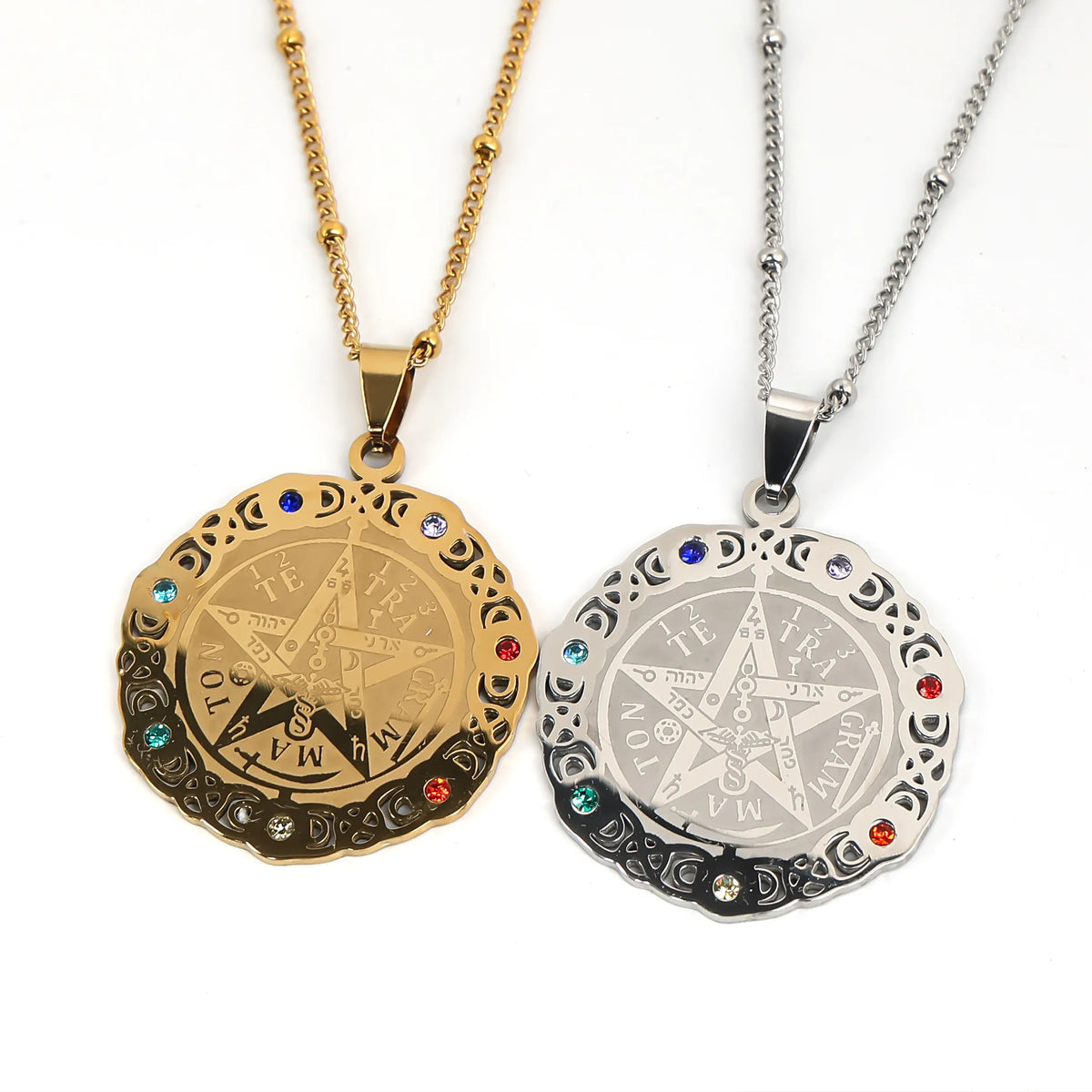 Collier Médaillon Pentagramme Tétragrammaton à 7 Strass