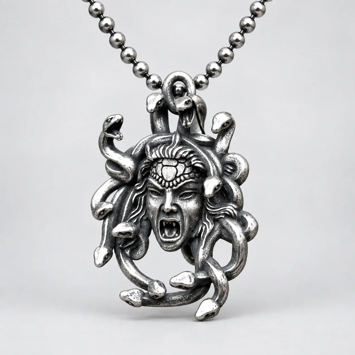 Collier Méduse Hurlante Chaîne à billes