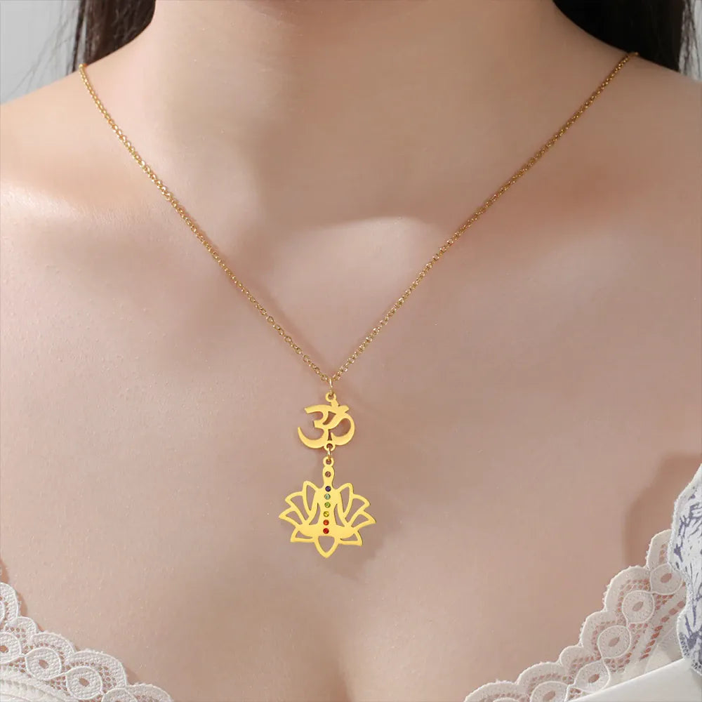 Collier Om et Yogi en Lotus 7 Chakras