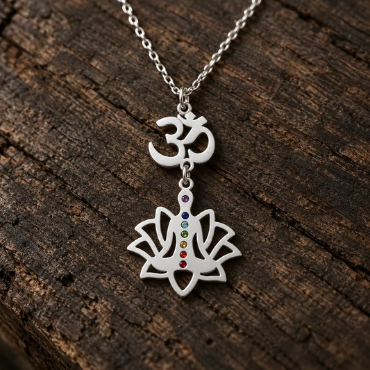 Collier Om et Yogi en Lotus 7 Chakras