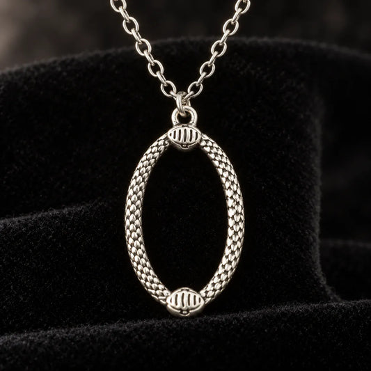 Collier Ovale aux Deux Serpents