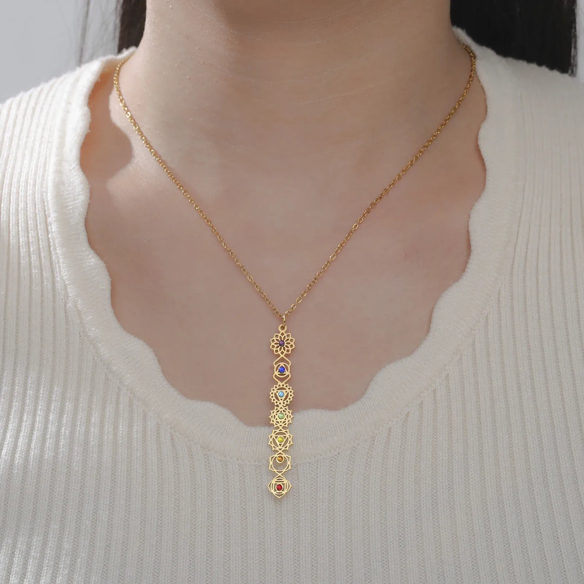 Collier Pendentif Vertical aux 7 Symboles des Chakras