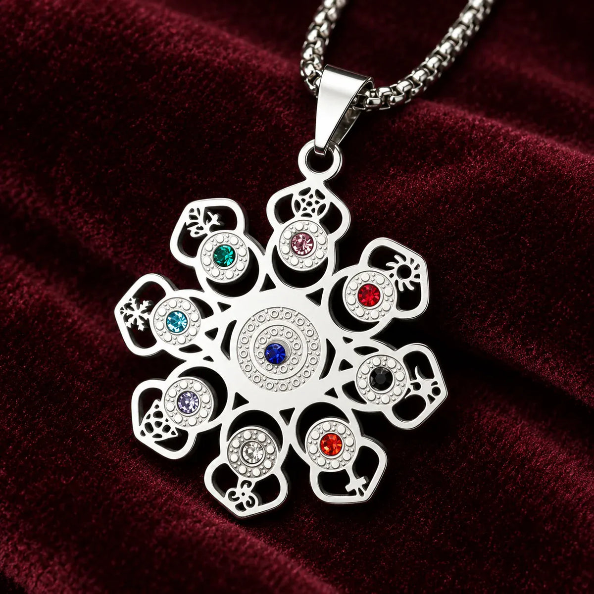 Collier Rosace Mandala Multi-Symboles à Strass