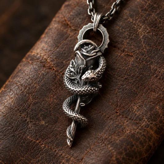 Collier Serpent à la Rose