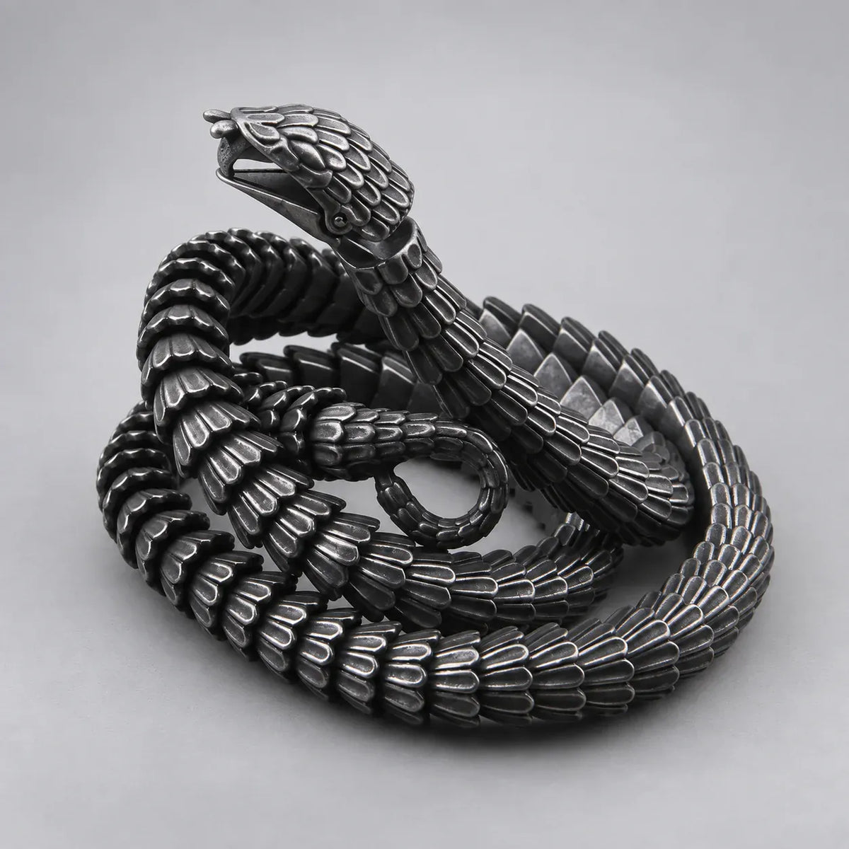 Collier Serpent Articulé Noir vieilli / 50 cm