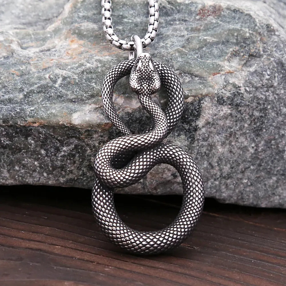 Collier Serpent en Boucle