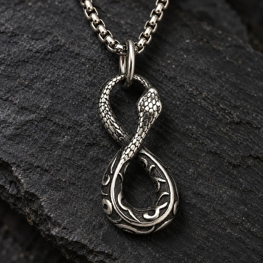 Collier Serpent Infini Ciselé