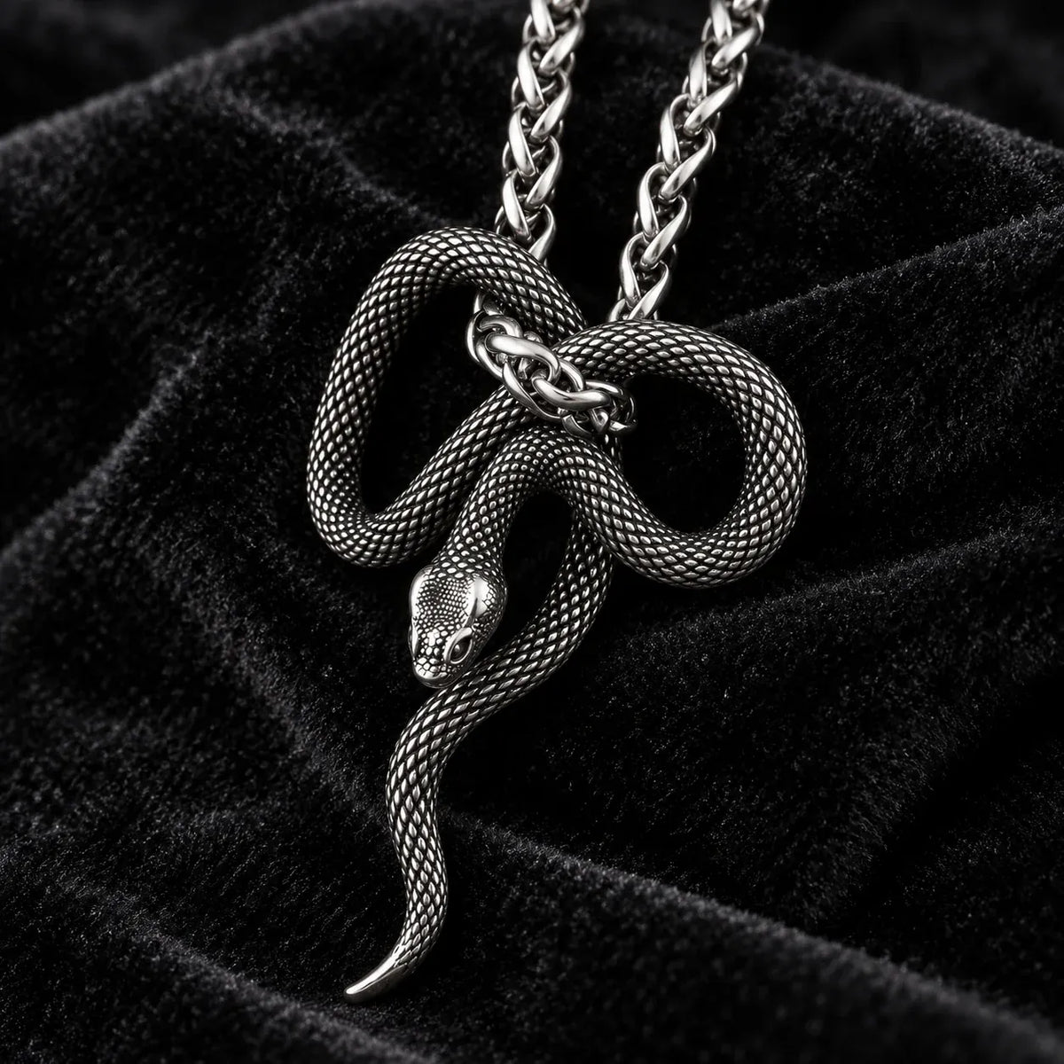 Collier Serpent Noué
