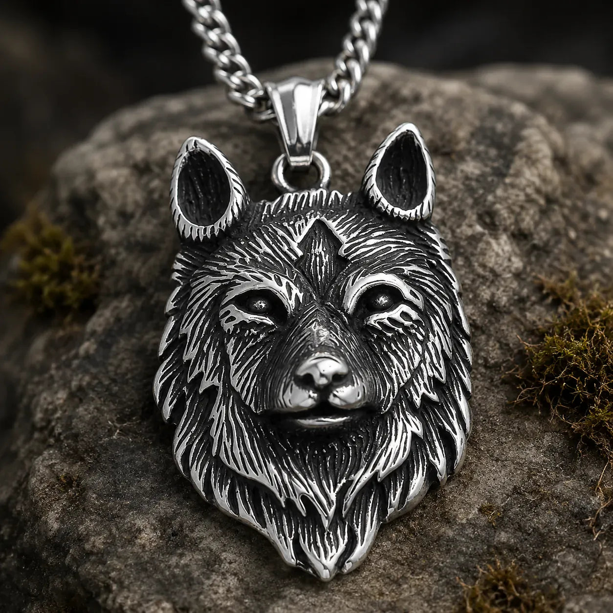 Collier Tête de Loup Nordique