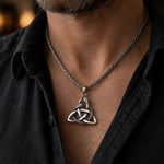 Collier Triquetra aux Deux Serpents - Vignette | Médiéfan